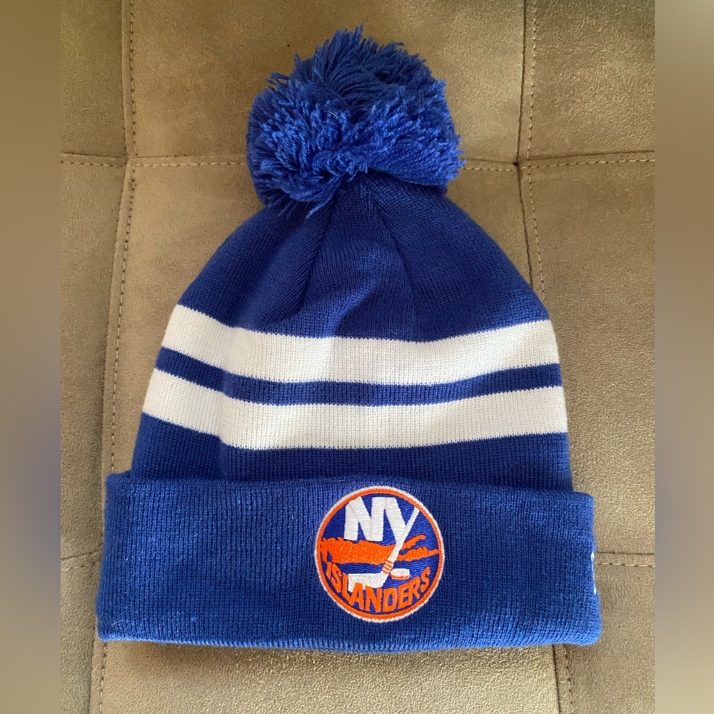 NWT NY Islanders Hat